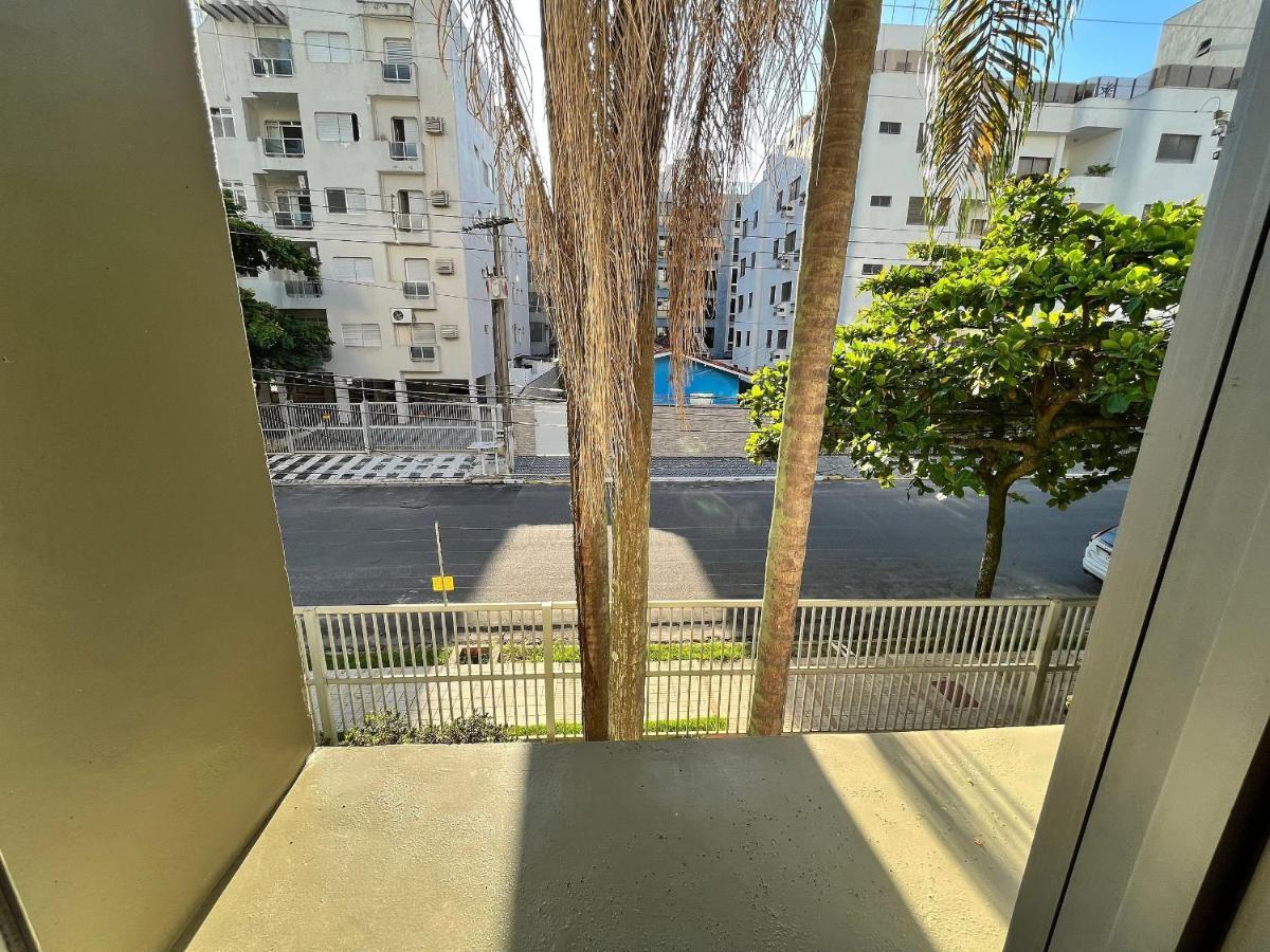 Super Aconchegante E Espacoso - Sacada Ampla E Perto Da Praia - Super Confortavel - Ap. 13 - Ed. Maison Du Parc グァルジャー エクステリア 写真